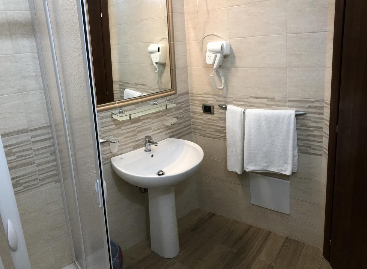 B&B Pontepiccolo Catanzaro Bagian luar foto